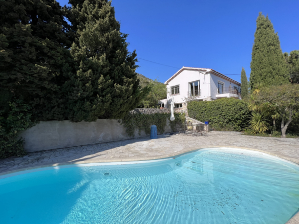 5 Bedroom Villa/House in La Turbie 6