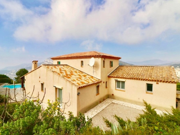 4 Bedroom Villa/House in La Turbie 26