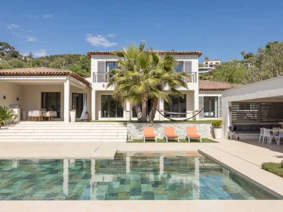 5 Bedroom Villa/House in St Paul 30