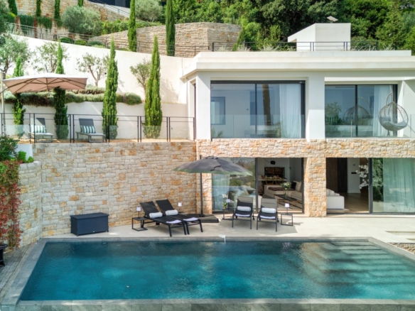 4 Bedroom Villa/House in Cannes 26