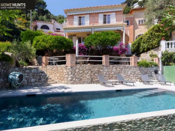 4 Bedroom Villa/House in Villefranche Sur Mer 16