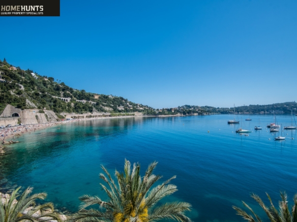 2 Bedroom Apartment in Villefranche Sur Mer 36