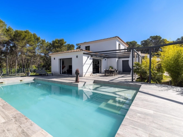 4 Bedroom Villa/House in Ventabren 26