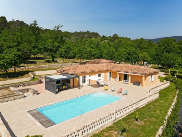 4 Bedroom Villa/House in Fayence 32