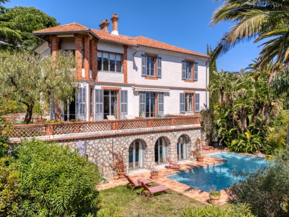 8 Bedroom Villa/House in Cannes 14