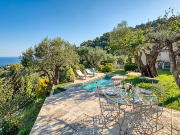 5 Bedroom Villa/House in Roquebrune Cap Martin 4