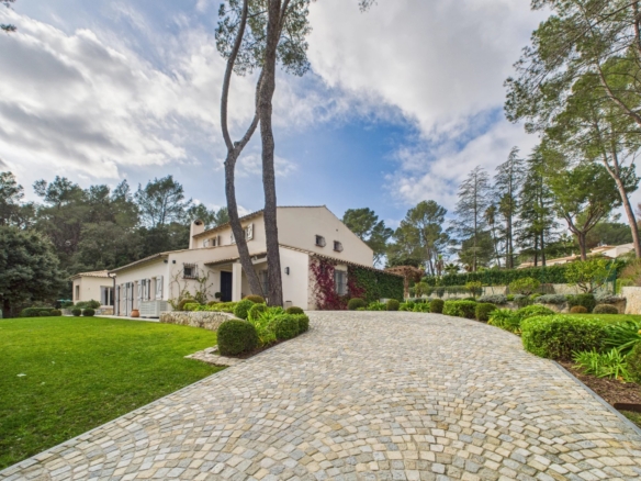 7 Bedroom Villa/House in Mougins 22