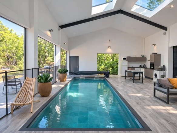 8 Bedroom Villa/House in Regusse 6