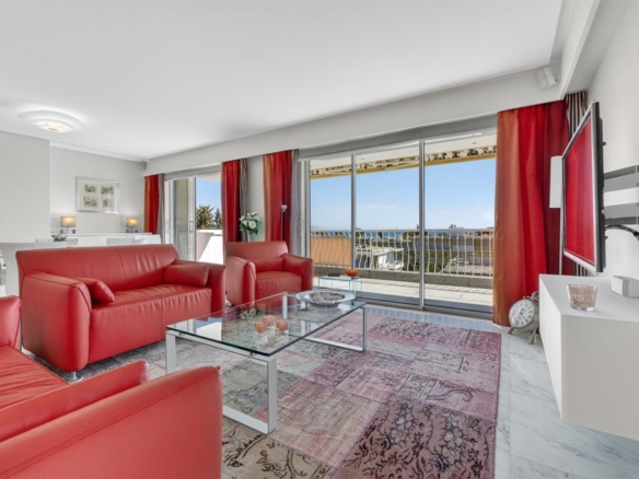 2 Bedroom Apartment in Cap D Antibes 14