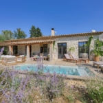 4 Bedroom Villa/House in Tourrettes Sur Loup 7