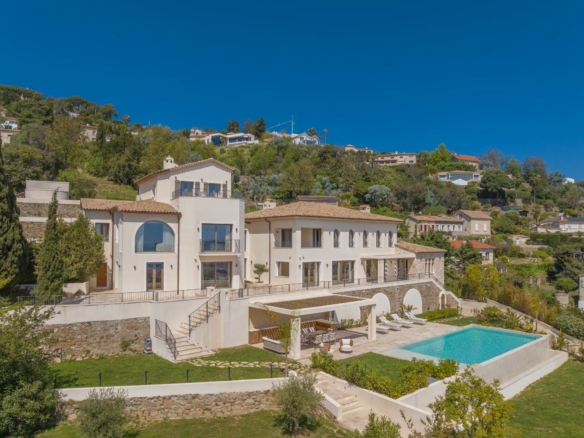 7 Bedroom Villa/House in Le Golfe Juan 36