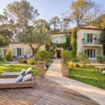 3 Bedroom Villa/House in Roquefort Les Pins 7