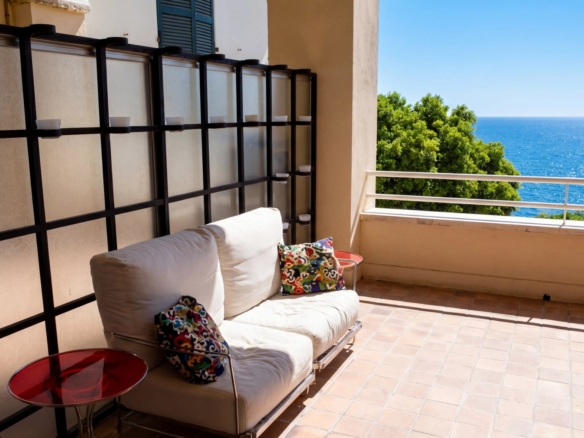 3 Bedroom Apartment in Roquebrune Cap Martin 28