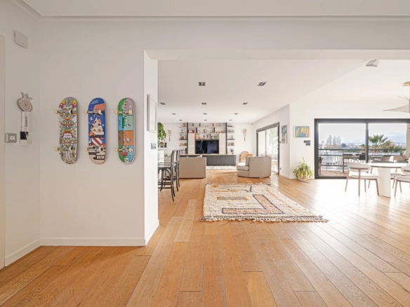 5 Bedroom Apartment in Marseille 34