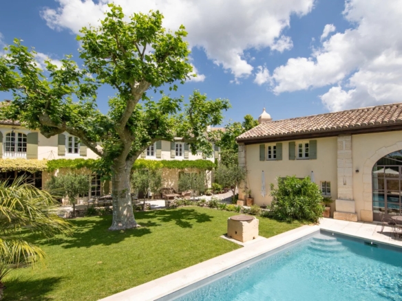 6 Bedroom Villa/House in Mouries 26