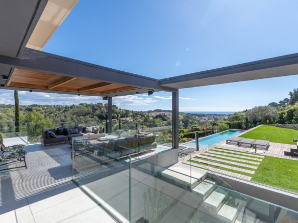6 Bedroom Villa/House in Biot 10