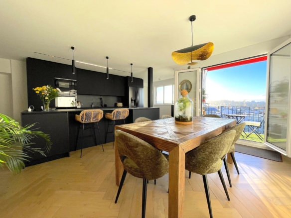 3 Bedroom Apartment in Annecy 10