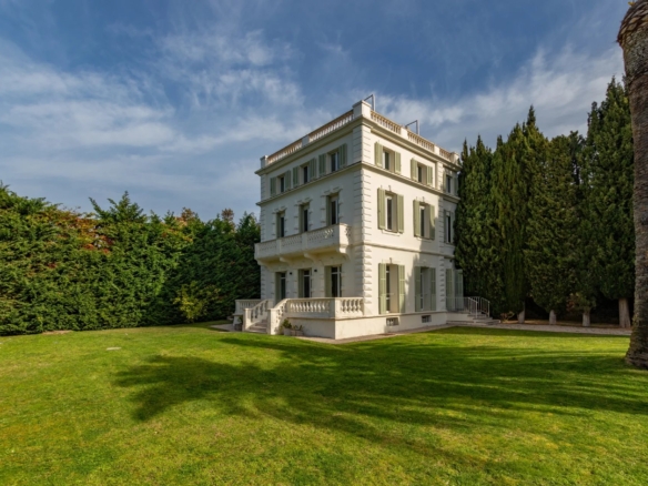 5 Bedroom Villa/House in Cap D Antibes 24