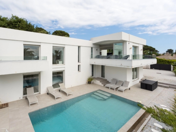 4 Bedroom Villa/House in Le Cannet 8