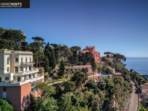 7 Bedroom Villa/House in Nice 34