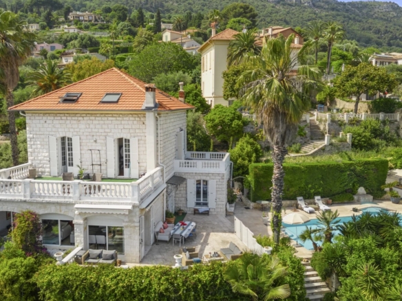 4 Bedroom Villa/House in Vence 32