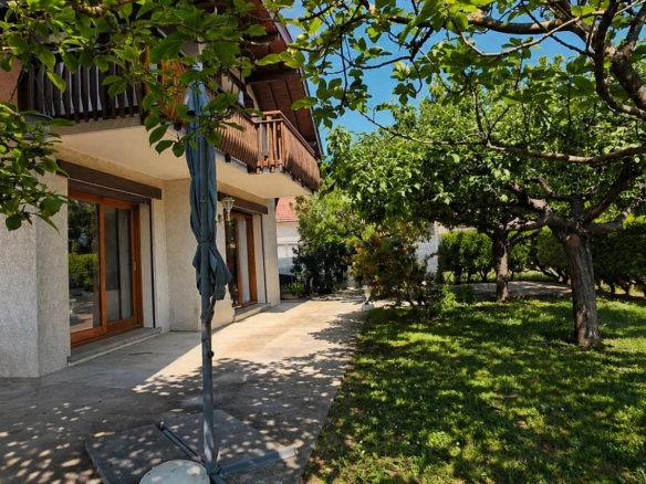 5 Bedroom Villa/House in Annecy 12