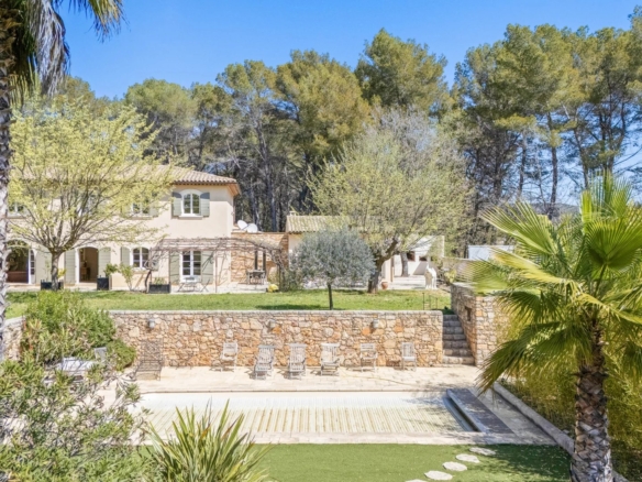 3 Bedroom Villa/House in Trans En Provence 4