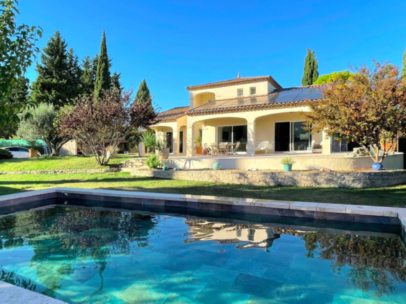 5 Bedroom Villa/House in Uzes 18