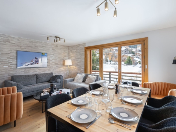 4 Bedroom Chalet in Courchevel 24