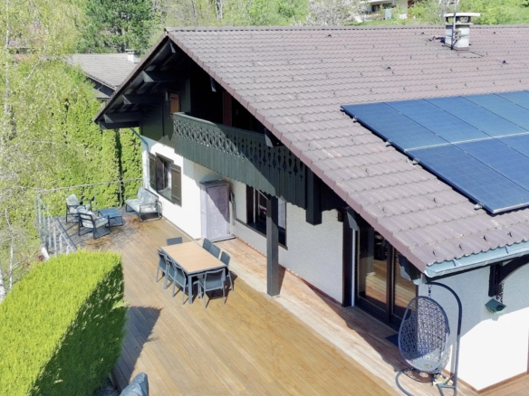 4 Bedroom Chalet in Thones 12