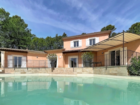 5 Bedroom Villa/House in Correns 36