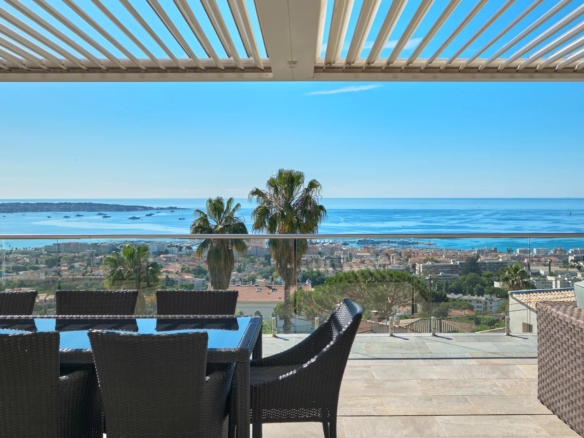 5 Bedroom Villa/House in Le Golfe Juan 32