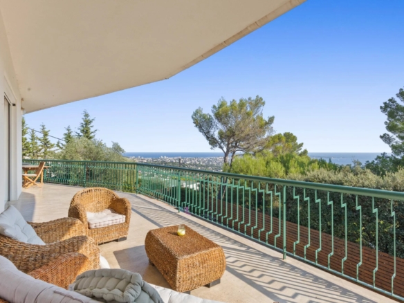 4 Bedroom Villa/House in Le Golfe Juan 14