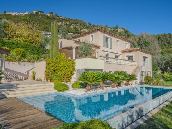 5 Bedroom Villa/House in Cabris 12