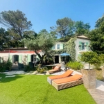 5 Bedroom Villa/House in Roquefort Les Pins 9