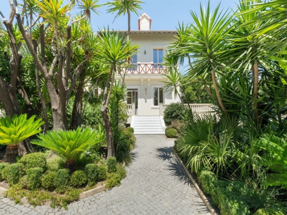 10 Bedroom Villa/House in Cannes 4