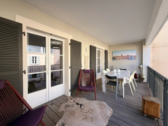 3 Bedroom Apartment in Saint Tropez 18