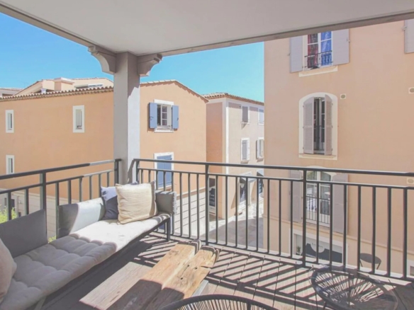 2 Bedroom Apartment in Saint Tropez 14