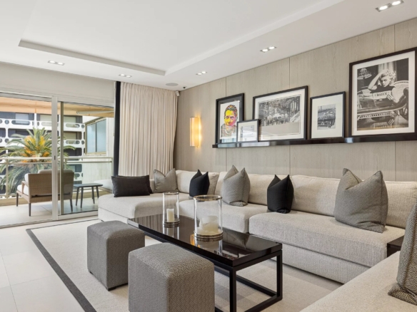 4 Bedroom Apartment in Cannes 22