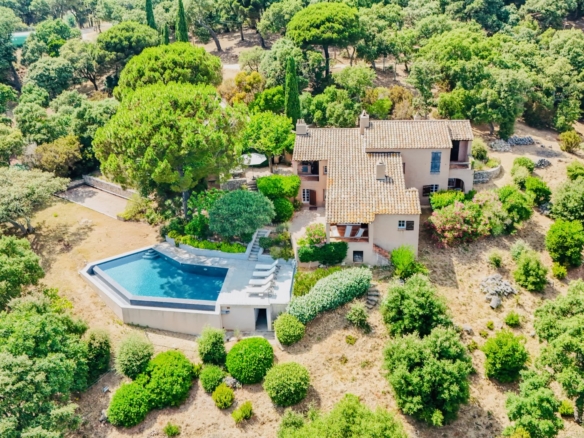 4 Bedroom Villa/House in La Croix Valmer 36