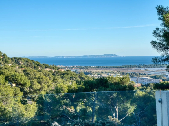 4 Bedroom Villa/House in Hyeres 36