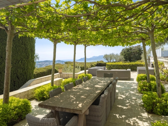 5 Bedroom Villa/House in Mougins 18