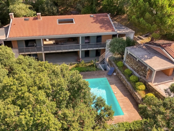 4 Bedroom Villa/House in Rayol Canadel Sur Mer 32