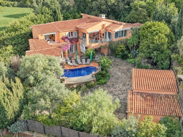 6 Bedroom Villa/House in Le Lavandou 32