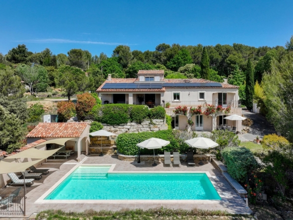 5 Bedroom Villa/House in Pourrieres 28