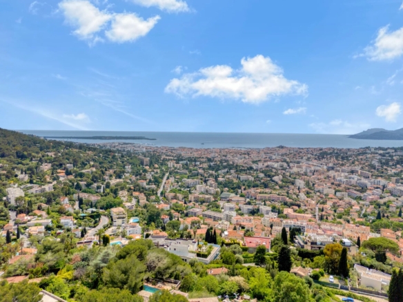 4 Bedroom Villa/House in Cannes 10