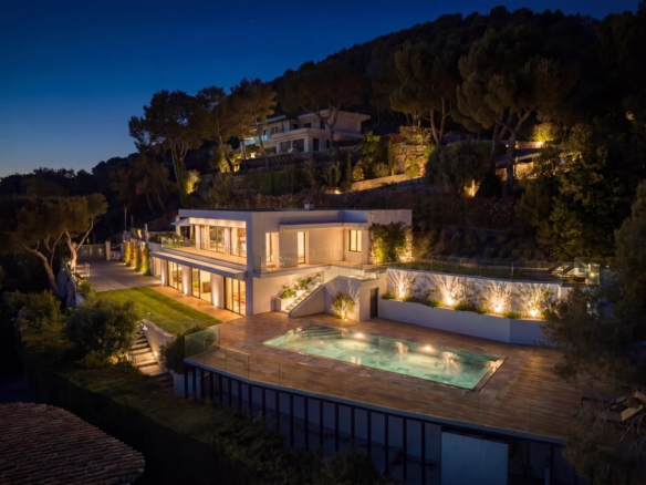4 Bedroom Villa/House in Roquebrune Cap Martin 36