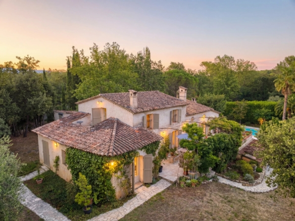 5 Bedroom Villa/House in Valbonne 12
