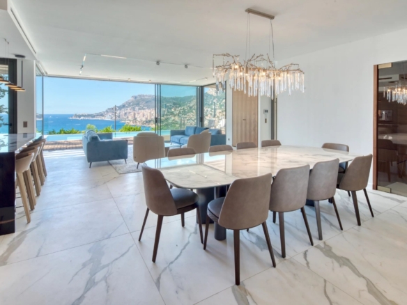 5 Bedroom Villa/House in Roquebrune Cap Martin 6