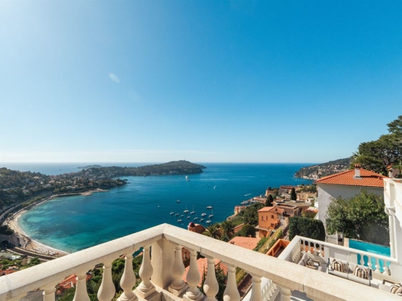 6 Bedroom Villa/House in Villefranche Sur Mer 10
